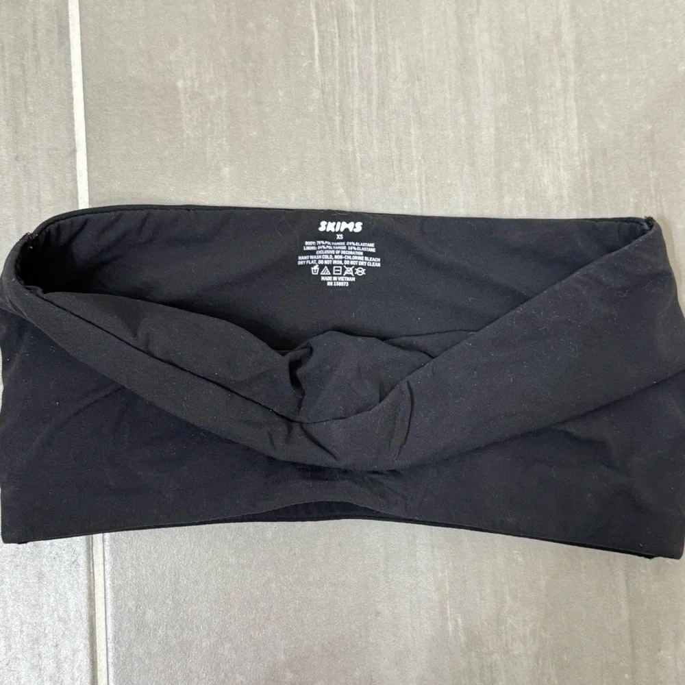 SKIMS Fits everybody Bandeau onyx xs - Picture 4 of 4